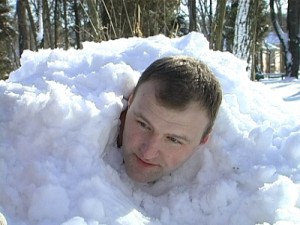 Коломиянин встановив рекорд, пролежавши у снігу 34 хвилини